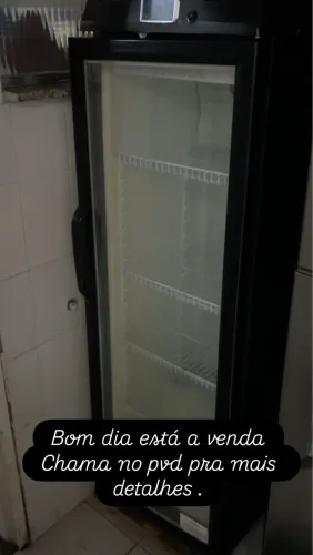 Geladeira expositora