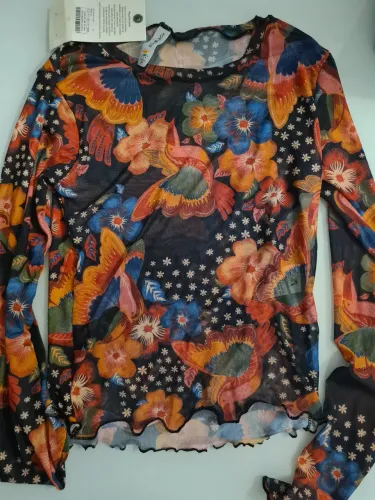 blusa em tule/tela estampada tropical - com etiqueta