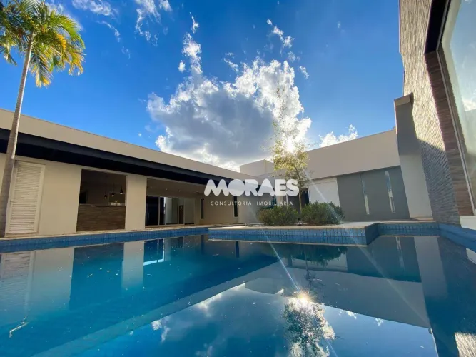 Casa em Alto Padrão com 4 suítes à venda, 585 m² por R$ 5.000.000 - Residencial Jardim Est
