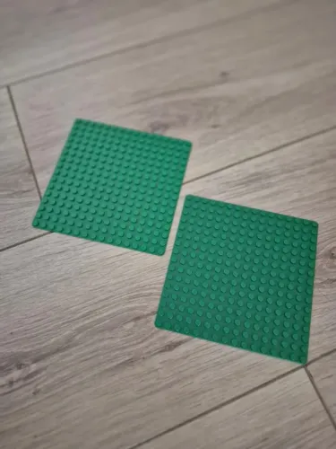 Placa LEGO original -Lote com 2 placas de 16pinos x 16 pinos verde