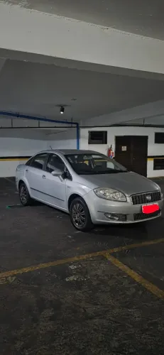 Fiat Linea Essence 1.8 Flex 16V 4P 2012