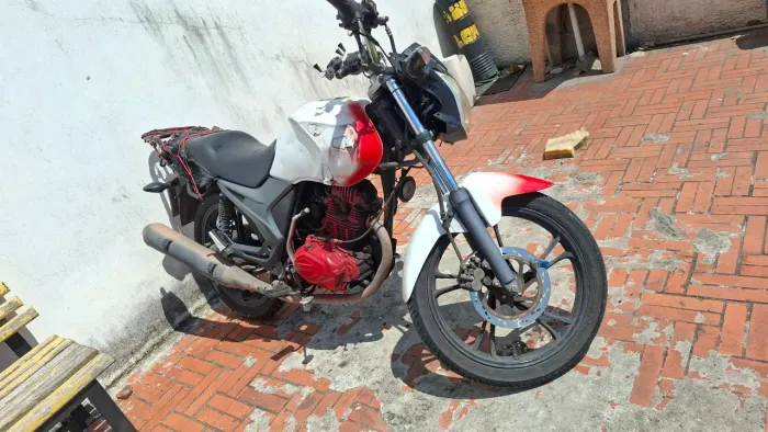 Dafra riva 150cc gasolina 