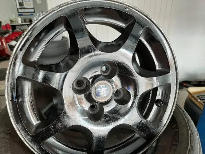 Roda aro 14 Fiat uno turbo Preta original 4X98 jogo