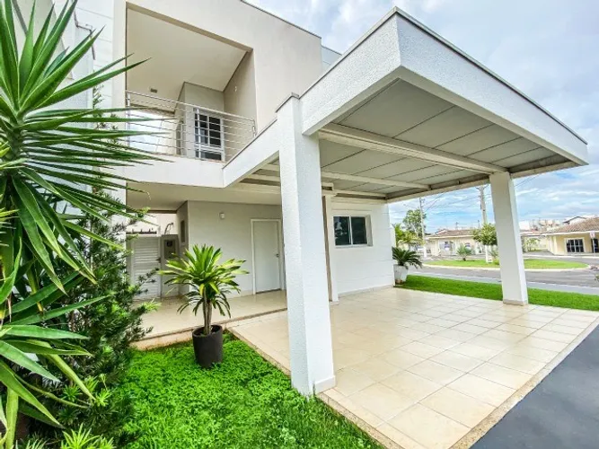 Vende-se casa decorada 3 suítes no Condominio Pacem em Cuiabá MT.