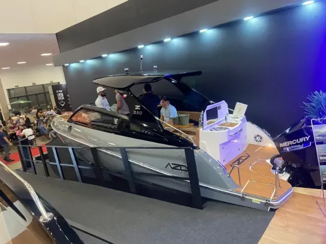 Lancha 26 pés P\ 14 Pessoas Z260 Azov! N ventura focker nx boats mestra 