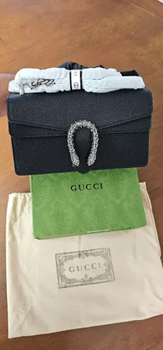 Bolsa Gucci Dionysus Média Cravejada 