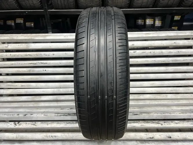 Pneu 205/65/16 Yokohama BluEarth A R$399,00 / Pneu 205/65R16