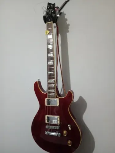 Guitarra Cort M600 pra vender logo.estou construindo