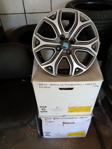 Rodas Novas Aro 15 " NOVA STRADA"