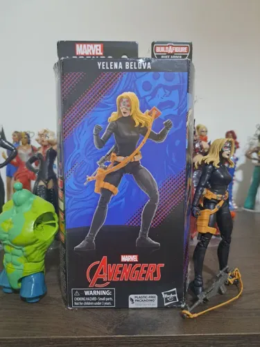 Figura de Ação Marvel Legends Yelena Belova