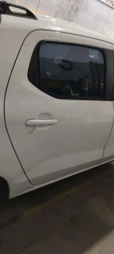 porta traseira direita Fiat Strada