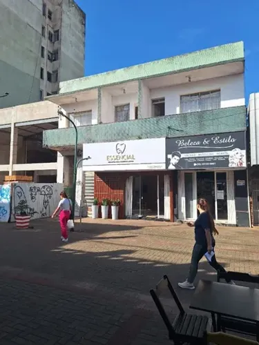 PRÉDIO NO CALÇADÃO DE CRUZ ALTA- Comercial e Resid +Terreno c/ área de 682m²