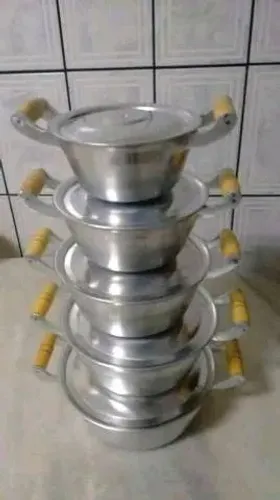 Panela de alumínio batido 5 pç na promoção Mês das Mães 199 reais avista