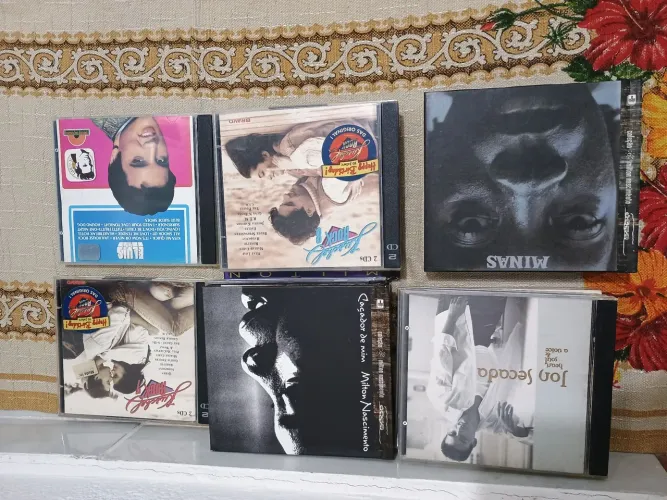 Lote de CDs de música