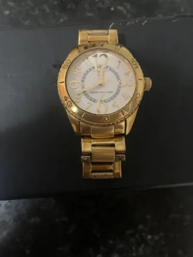 Relógio Tommy Hilfiger Dourado