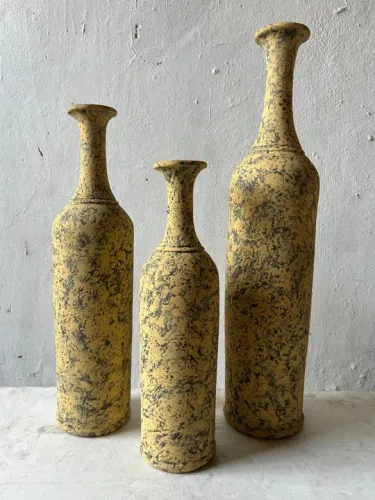 3 Grandes Vasos Decorativos em Cerâmica