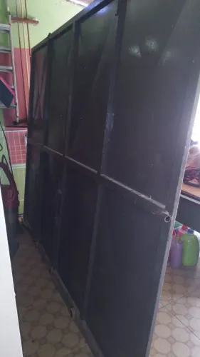Portão galvanizado para garagem de correr.