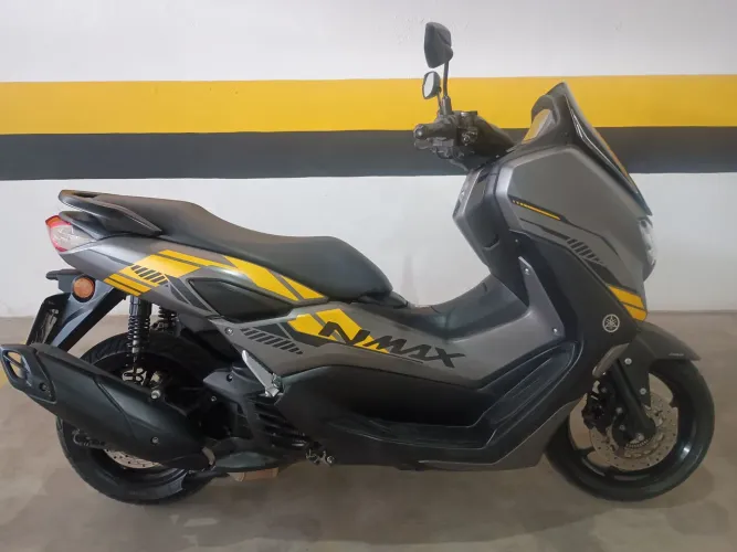 Nmax 160 SE ABS 2024 único dono garantia de fábrica até 2028 21 X cartão troca carro moto