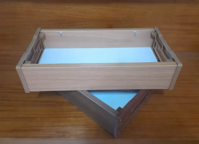 Caixa base para máquina de costura domestica 
