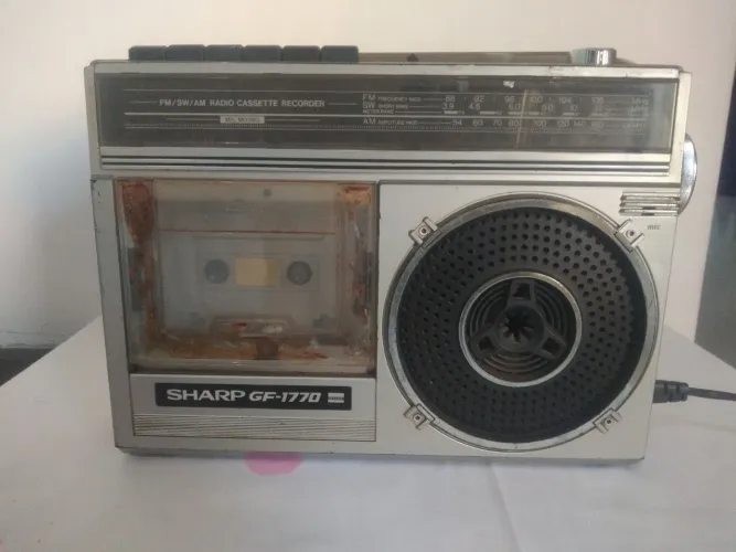 Rádio Sharp GF-1770