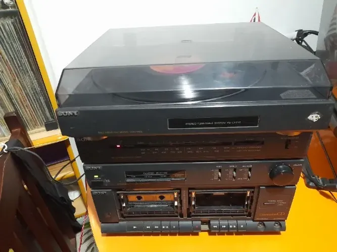 - Aparelho De Som 3x1 Sony Lbt 32 W, não acompanha as caixas, ler a descrição 