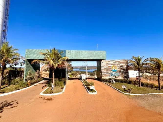 Lote no Corumbá IV com vista para o lago