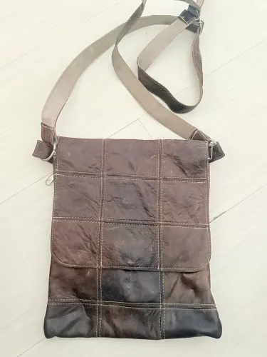 Bolsa em couro unissex