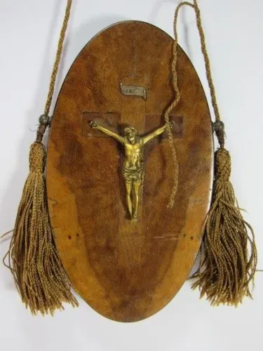 ANTIGA e MARAVILHOSA IMAGEM da parede do CRISTO CRUXIFICADO, vendido pela então tradiciona