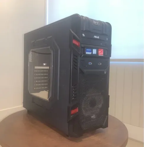 PC GAMER - Core i7-7700 (16gb de RAM)