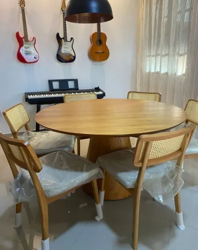 Mesa de Jantar Redonda 1.35m com 6 Cadeiras (10x S/ juros
