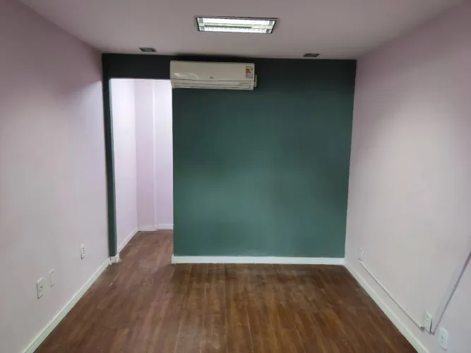 Shopping para aluguel e venda possui 36 metros quadrados em Cabula - Salvador - BA