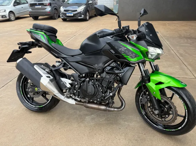 Kawasaki z400 muito top zera so pegar e andar 
