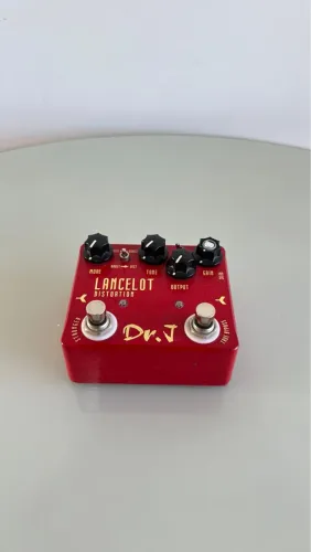 Pedal de Distorção Dr. J Lancelot