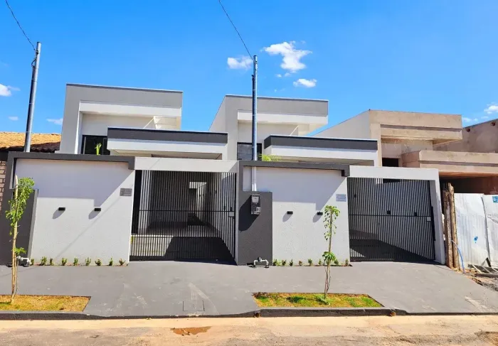 Casa Com Piscina 3 Quartos 1 Suite a Venda Bairro Jardim Universitário - Cuiabá - MT