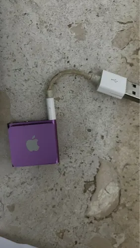 iPod Shuffle 2ª Geração - Roxo