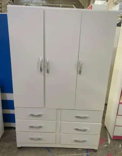 Guarda-roupa 3 Portas com 6 Gavetas em madeira de bloco