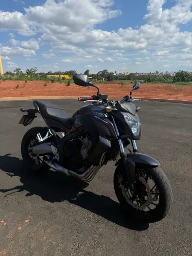 Honda CB 650F 2015. Abaixo da fipe. Pouco rodada 
