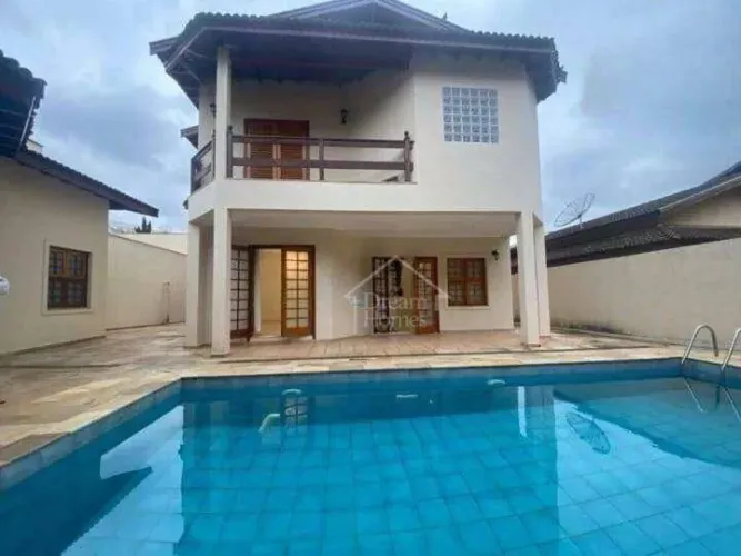 Casa à venda em Louveira - SP