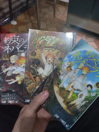 Mangá Yakusoku no Neverland 1-3 (edição Japonesa)