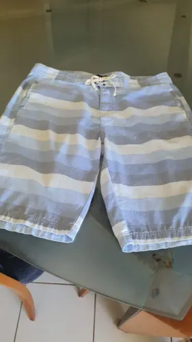 Bermuda Casual com bolsos, Semi-Nova! , 100% Algodão!