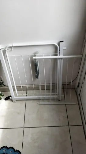 Portãozinho de bebê e cachorro novo 