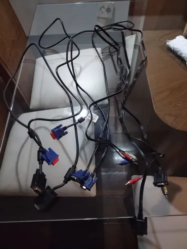 Kit De Cabos Vga Para Monitor E Vga Para X3 Rca Áudio (Usado)