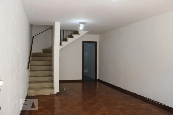 Casa à Venda - Água Branca, 2 Quartos, 99 m2