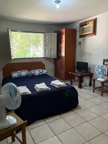 Alugo casa na diária 150,00 contato *48