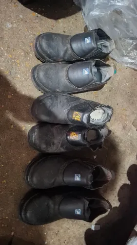 Botas