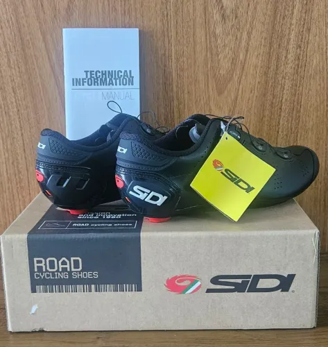 Sapatilha Sidi Road Fast preta
