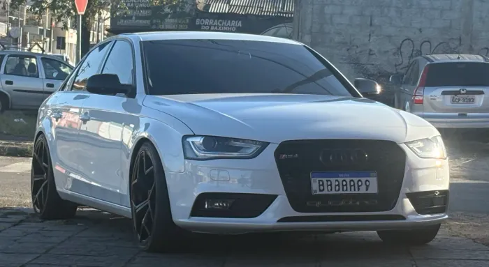 Audi A4 2.0 Avant 16V TFSI Quattro Stronic 2013