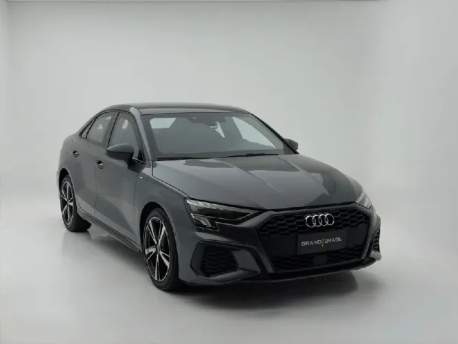 Audi A3 Sedan S-line 2.0 TFSI S-tronic 2023