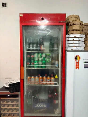 Freezer Expositor Vertical 220V Vermelho - Gelando Perfeitamente