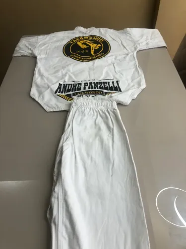 Dobok taekwondo infantil